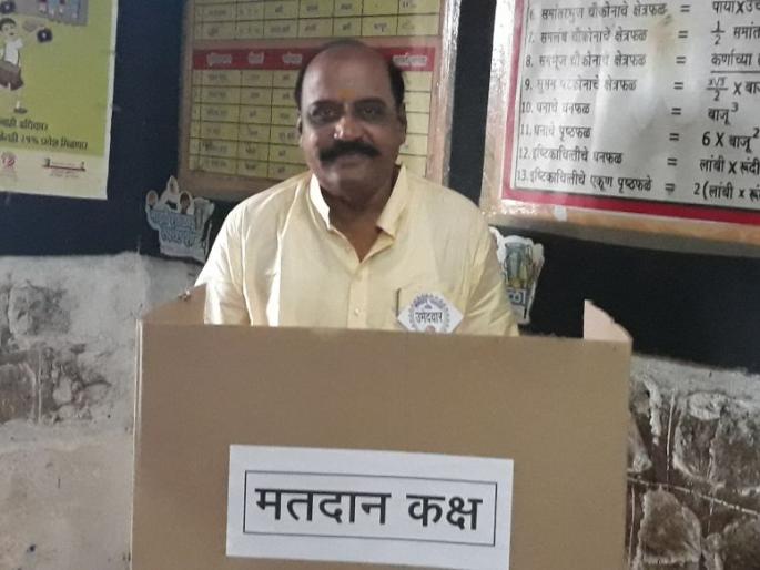 For Bidri sugar factories, 16 percent polling till noon | बिद्री साखर कारखान्यासाठी दुपारीपर्यंत १६ टक्के मतदान For Bidri sugar factories, 16 percent polling till noon | बिद्री साखर कारखान्यासाठी दुपारीपर्यंत १६ टक्के मतदान