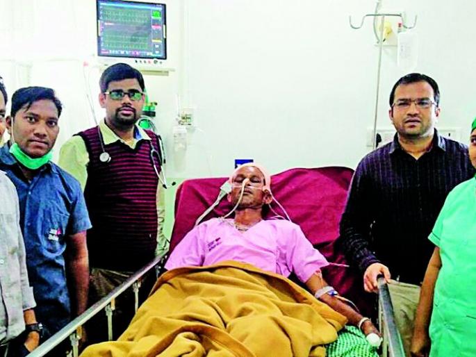 Giving life to Hirajima with successful brain surgery | मेंदूवरील यशस्वी शस्त्रक्रियेने मिळाले हिराजीला जीवनदान