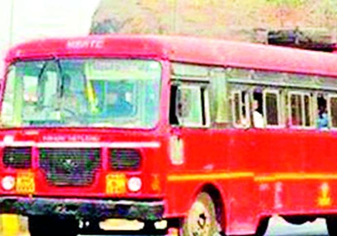 Only those who worked during the editing of the corporation got salary | महामंडळाच्या संपादरम्यान काम केलेल्यांनाच मिळाला पगार Only those who worked during the editing of the corporation got salary | महामंडळाच्या संपादरम्यान काम केलेल्यांनाच मिळाला पगार