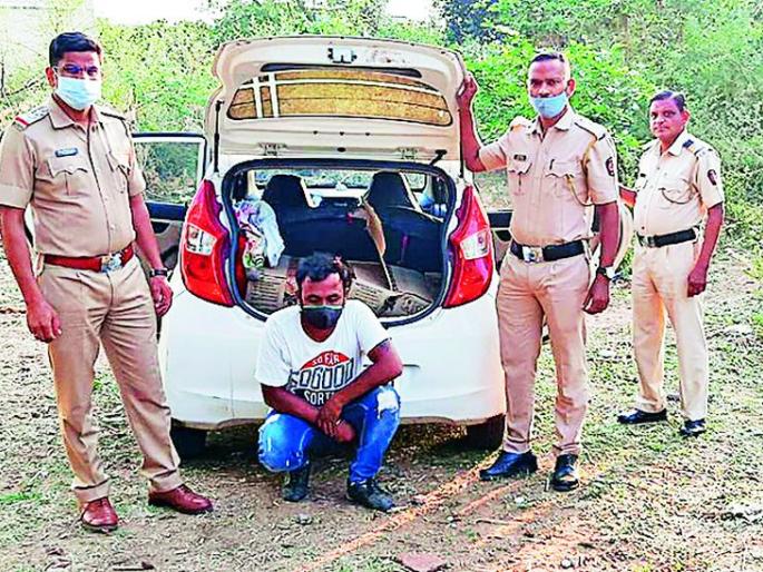 Three and a half lakh liquor seized | साडे तीन लाखांचा दारुसाठा जप्त Three and a half lakh liquor seized | साडे तीन लाखांचा दारुसाठा जप्त