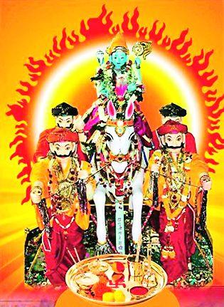 Horse Rath Yatra due to attraction of the devotees | भाविकांचे आकर्षण ठरतोय घोडा रथयात्रा Horse Rath Yatra due to attraction of the devotees | भाविकांचे आकर्षण ठरतोय घोडा रथयात्रा