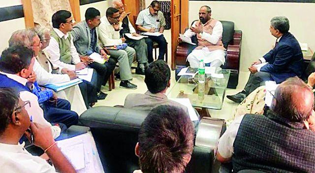 Railway Sources proposed to be approved | रेल्वे सोईसुविधांचे प्रस्ताव मंजूर होणार