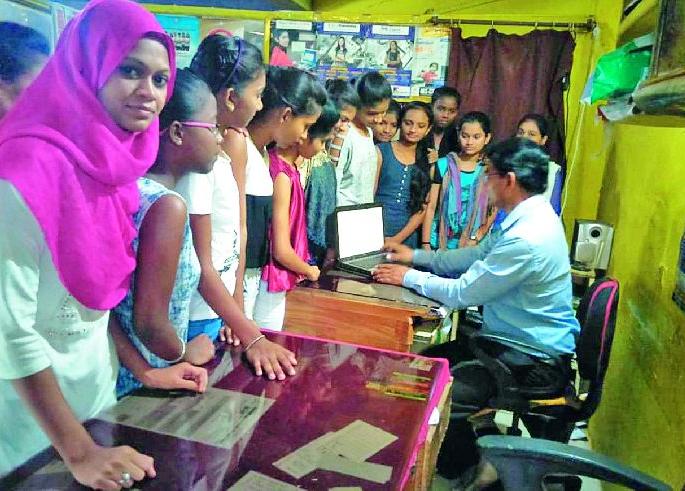 Only 10% | दहावीतही मुलींचीच बाजी Only 10% | दहावीतही मुलींचीच बाजी