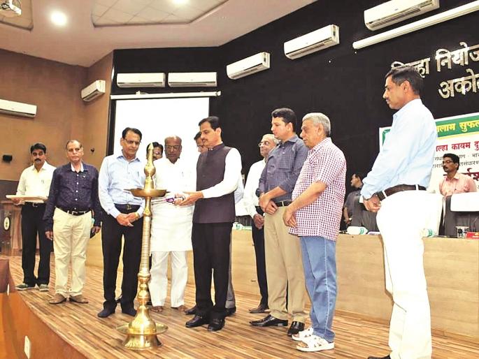 Jain organization- With the help of administration, the district will be drought-free - Guardian Minister Dr. Ranjeet Patil | जैन संघटना-प्रशासनाच्या सहकार्यातून जिल्हा दुष्काळमुक्त होणार - पालकमंत्री डॉ. रणजित पाटील Jain organization- With the help of administration, the district will be drought-free - Guardian Minister Dr. Ranjeet Patil | जैन संघटना-प्रशासनाच्या सहकार्यातून जिल्हा दुष्काळमुक्त होणार - पालकमंत्री डॉ. रणजित पाटील