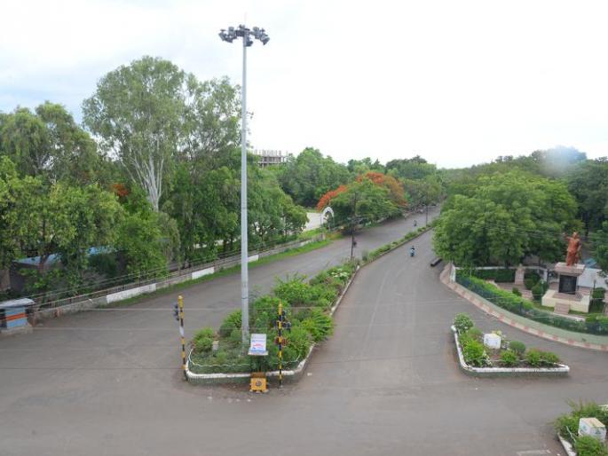 Tightly closed: Unity shown to break the corona chain | कडकडीत बंद : कोरोनाची साखळी तोडण्यासाठी दाखविली एकजूट