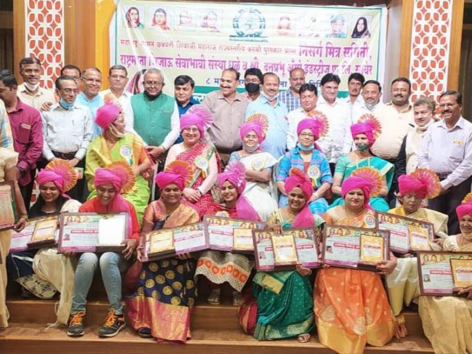 State Women's Council succeeds in Dhule | धुळ्यात राज्य महिला परीषद यशस्वी