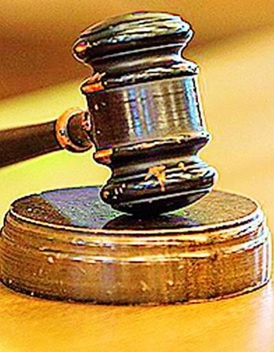 Palkas penalty imposing vehicle to a minor girl | अल्पवयीन मुलीला वाहन देणाऱ्या पालकास दंड