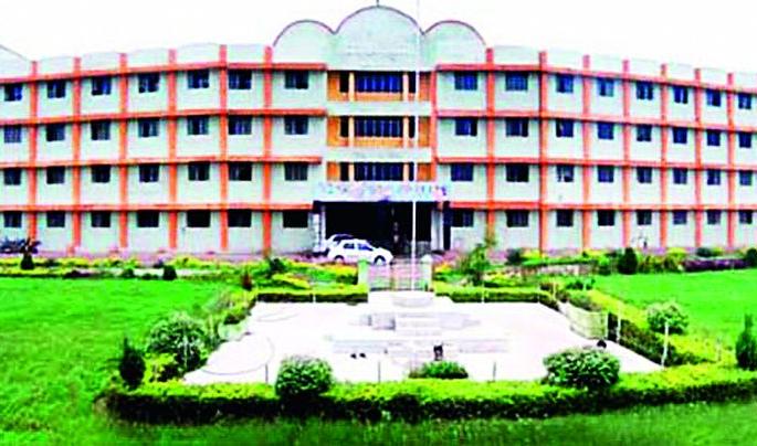 Now the court battle for the rights of ZP members has started | जि.प.सदस्यांचा अधिकारासाठी आता न्यायालयीन लढा सुरु Now the court battle for the rights of ZP members has started | जि.प.सदस्यांचा अधिकारासाठी आता न्यायालयीन लढा सुरु