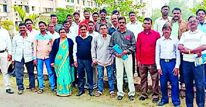 Give 'hard' punishment to that person | ‘त्या’ नराधमाला कठोर शिक्षा द्या Give 'hard' punishment to that person | ‘त्या’ नराधमाला कठोर शिक्षा द्या