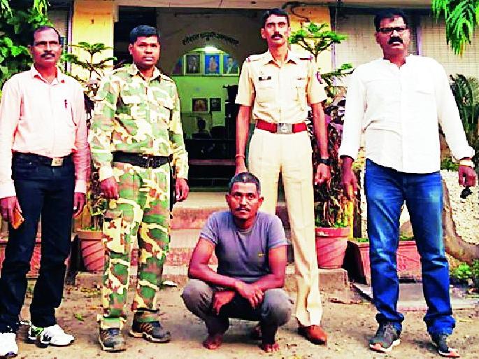 Mother, wife arrested for murder | आई व पत्नीच्या मारेकऱ्याला अटक Mother, wife arrested for murder | आई व पत्नीच्या मारेकऱ्याला अटक