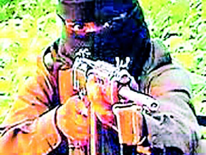 So far, 19 Naxalites surrendered in the district | जिल्ह्यात आतापर्यंत १९ नक्षलवाद्यांचे आत्मसमर्पण So far, 19 Naxalites surrendered in the district | जिल्ह्यात आतापर्यंत १९ नक्षलवाद्यांचे आत्मसमर्पण