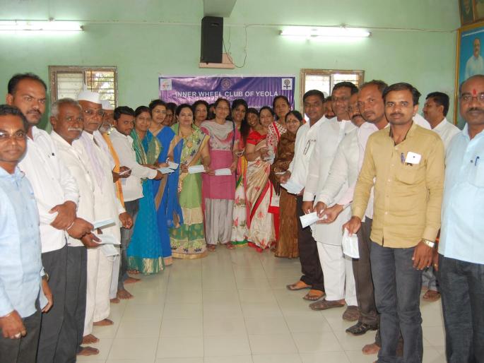 Health checkup of workers of Yeola Market Committee | येवला बाजार समितीमधील कामगारांची आरोग्य तपासणी Health checkup of workers of Yeola Market Committee | येवला बाजार समितीमधील कामगारांची आरोग्य तपासणी