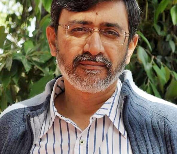  Shheddar's Poetry Collection Award | शिलेदार यांच्या कवितासंग्रहाला पुरस्कार