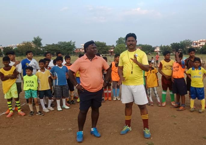 'Football Players talented; Need of attachment to practice | ‘फुटबॉलपटू गुणवंत; सरावाची जोड गरजेची’