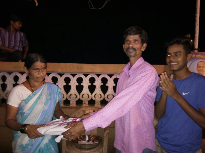 Undertaking for Farmers in Nashwade | नाधवडे येथे शेतकºयांसाठी उपक्रम Undertaking for Farmers in Nashwade | नाधवडे येथे शेतकºयांसाठी उपक्रम