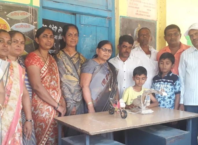  Digging from a waste made by a kerdy wind | खर्डेच्या पवनने बनवले टाकाऊतून खोदाई यंत्र