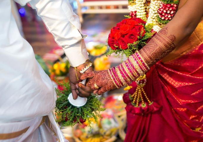 Beware of brides! Provision of penalty for breaking the rules | वऱ्हाडी सावधान! नियम मोडल्यास दंडाचे प्रावधान