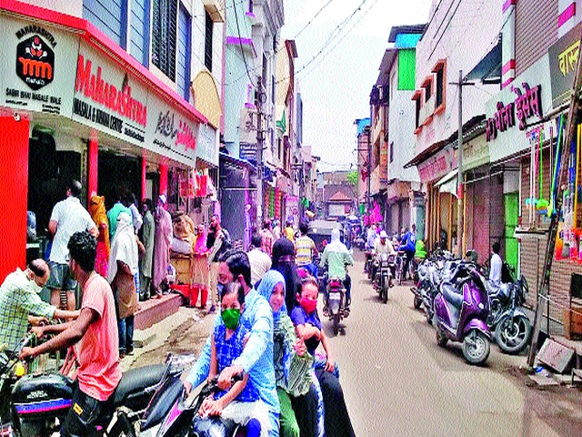 Improvement in the condition of Malegaon | मालेगावच्या स्थितीत सुधारणा Improvement in the condition of Malegaon | मालेगावच्या स्थितीत सुधारणा