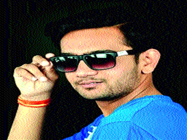 One killed in an accident in Malsane Shivara | मालसाणे शिवारात अपघातात एक ठार One killed in an accident in Malsane Shivara | मालसाणे शिवारात अपघातात एक ठार