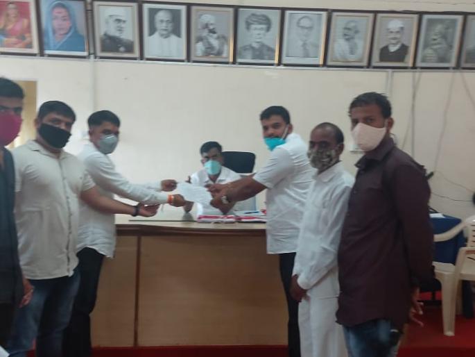 Demand for declaration of drought in Igatpuri taluka | इगतपुरी तालुक्यात कोरडा दुष्काळ जाहीर करून नुकसानीचे पंचनामे करऱ्याची मागणी