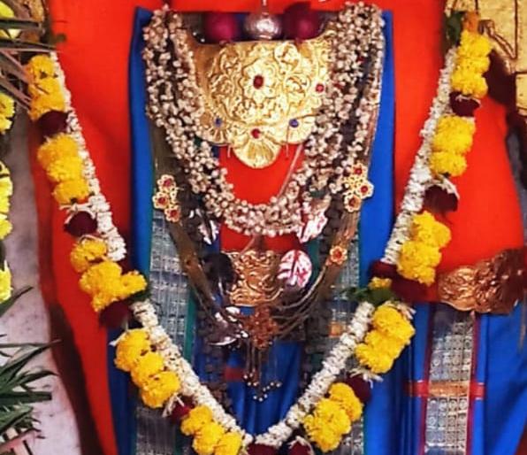  Puja, chanting took place at Hanuman Jayanti's house | हनुमान जयंतीदिनी घरात झाली पूजा, जप