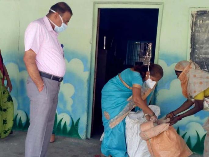 Distribution of nutritious food to 4 thousand students | २८ हजार विद्यार्थ्यांना पोषण आहार वाटप