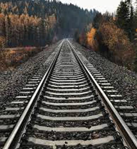 Parbhani: Finally, the bridge to the Bhawan railway bridge question | परभणी : अखेर भुयारी रेल्वे पुलाच्या प्रश्नावर निघाला तोडगा