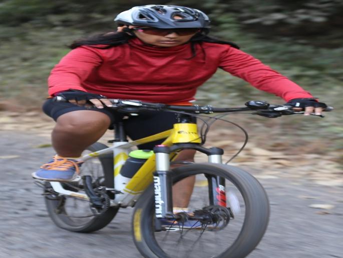 Shrutiika Agarwal's Mumbai to Goa cycle campaign | श्रुतिका अग्रवालची मुंबई ते गोवा सायकल मोहीम फत्ते  Shrutiika Agarwal's Mumbai to Goa cycle campaign | श्रुतिका अग्रवालची मुंबई ते गोवा सायकल मोहीम फत्ते