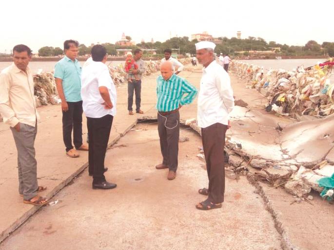  Slab collapsed: Siddhartech bridge will open after 7 days | स्लॅब उखडला : सिद्धटेकचा पूल २५ दिवसांनी होणार खुला