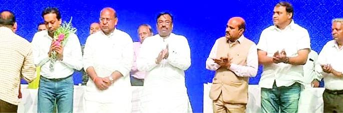 Lok Sabha Election 2019; BJP is essential for stable government | Lok Sabha Election 2019; स्थिर सरकारसाठी भाजपच आवश्यक Lok Sabha Election 2019; BJP is essential for stable government | Lok Sabha Election 2019; स्थिर सरकारसाठी भाजपच आवश्यक