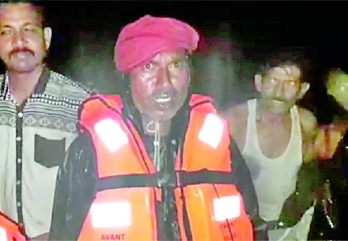 God Himself kicked him .... | देव तारी त्याला कोण मारी .... God Himself kicked him .... | देव तारी त्याला कोण मारी ....