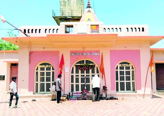 Lockdown to the Maroti shrine | मारोती देवस्थानाला लॉकडाऊन Lockdown to the Maroti shrine | मारोती देवस्थानाला लॉकडाऊन