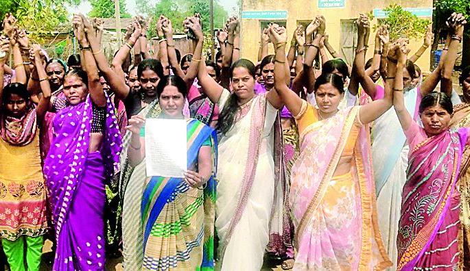 Elder against women and women's alcohol | महिलादिनी स्वामिनींचा दारूविरूद्ध एल्गार Elder against women and women's alcohol | महिलादिनी स्वामिनींचा दारूविरूद्ध एल्गार