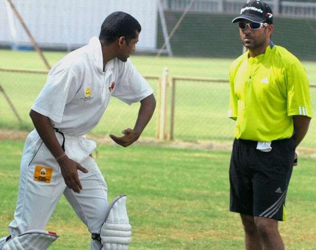 Now the Indian cricketer, who scored eleven thousand runs to help South Africa | आता दक्षिण आफ्रिकेला मदत करणार अकरा हजार धावा करणारा भारतीय क्रिकेटपटू