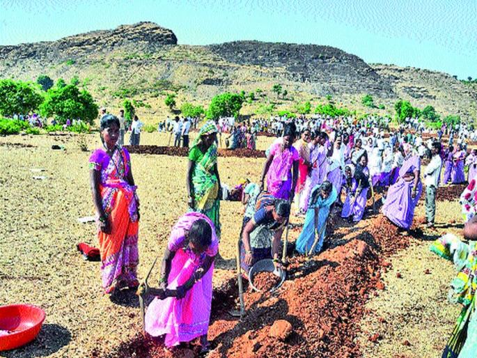 Waiting to water those 'villages' | ‘त्या’ गावांना पाण्याची प्रतीक्षा Waiting to water those 'villages' | ‘त्या’ गावांना पाण्याची प्रतीक्षा