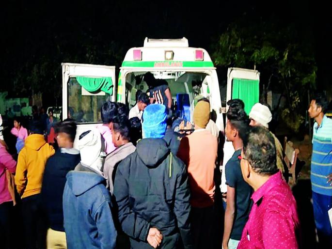 Accident while returning from celebrating 'Chocolate Day'; Killed young and old | ‘चाॅकलेट डे’ साजरा करून परतताना अपघात; तरुण-तरुणी ठार Accident while returning from celebrating 'Chocolate Day'; Killed young and old | ‘चाॅकलेट डे’ साजरा करून परतताना अपघात; तरुण-तरुणी ठार