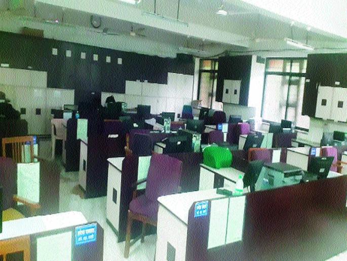 Sampa Zilla Parishad jam | कर्मचाऱ्यांच्या संपाने जिल्हा परिषद ठप्प Sampa Zilla Parishad jam | कर्मचाऱ्यांच्या संपाने जिल्हा परिषद ठप्प