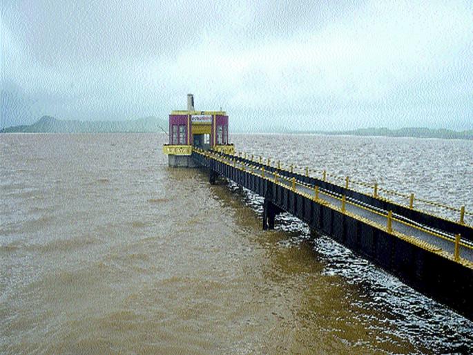 All four dams in Gangapur group hold 5% | गंगापूर समूहातील चारही धरणे १०० टक्के All four dams in Gangapur group hold 5% | गंगापूर समूहातील चारही धरणे १०० टक्के