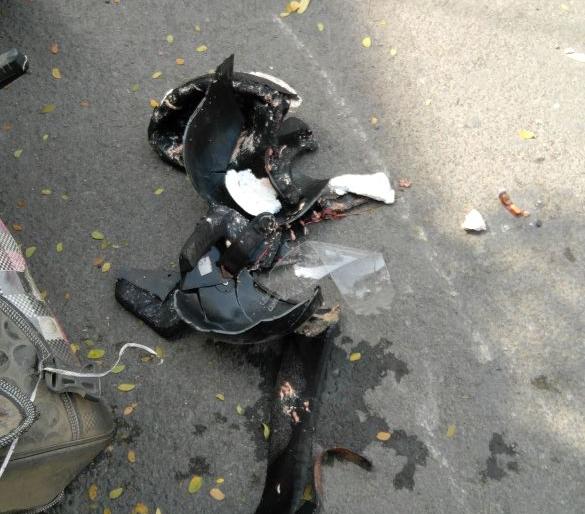 Bikerider died on the spot in accident in Nagpur | नागपुरात भरधाव वाहनाच्या धडकेत दुचाकीचालकाचा करुण अंत Bikerider died on the spot in accident in Nagpur | नागपुरात भरधाव वाहनाच्या धडकेत दुचाकीचालकाचा करुण अंत