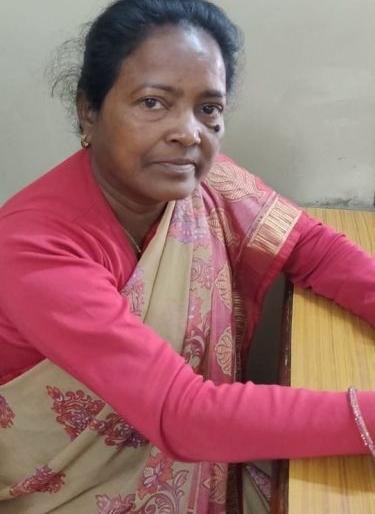 Tribal girls should come to politics - Nirmala Putul | आदिवासी मुलींनी राजकारणात यावे- निर्मला पुतुल Tribal girls should come to politics - Nirmala Putul | आदिवासी मुलींनी राजकारणात यावे- निर्मला पुतुल