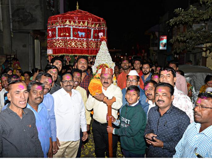 Shri Bhairavnath Palkhi Prakashina Ceremony in Mangalwar Peth | मंगळवार पेठेत श्री भैरवनाथ पालखी प्रदक्षिणा सोहळा उत्साहात Shri Bhairavnath Palkhi Prakashina Ceremony in Mangalwar Peth | मंगळवार पेठेत श्री भैरवनाथ पालखी प्रदक्षिणा सोहळा उत्साहात