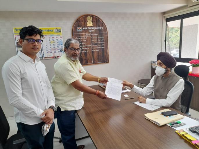 Manipulation and serious mistakes in Zilla Parishad, Panchayat Samiti model ward structure in Hatkanangle taluka, Serious allegations by Raju Shetty | ZP Election: प्रभाग रचनेमध्ये पैसे घेऊन हेराफेरी आणि गंभीर चुका, राजू शेट्टींचा गंभीर आरोप Manipulation and serious mistakes in Zilla Parishad, Panchayat Samiti model ward structure in Hatkanangle taluka, Serious allegations by Raju Shetty | ZP Election: प्रभाग रचनेमध्ये पैसे घेऊन हेराफेरी आणि गंभीर चुका, राजू शेट्टींचा गंभीर आरोप