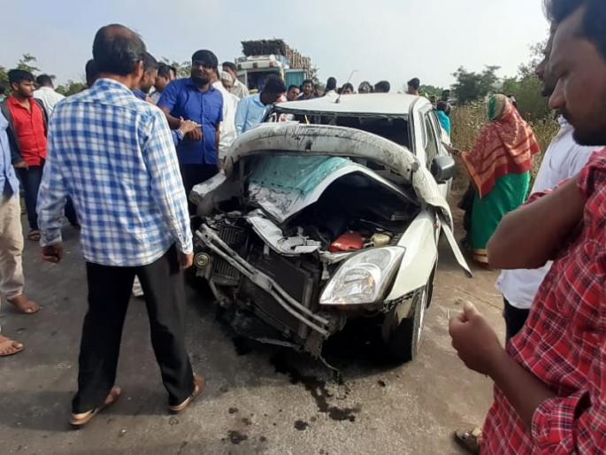 Car collides face-to-face with Atgadewadi; All four are serious | आटुगडेवाडीनजीक अपघातात मुंबईची महिला ठार, चारजण गंभीर Car collides face-to-face with Atgadewadi; All four are serious | आटुगडेवाडीनजीक अपघातात मुंबईची महिला ठार, चारजण गंभीर
