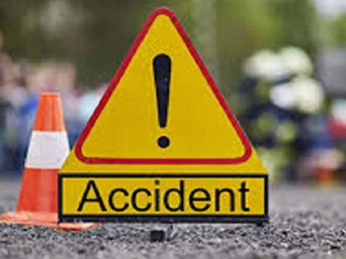 Pedestrian killed in a four-wheeler crash near Arvie | आर्वीजवळ चारचाकी वाहनाच्या धडकेत पादचारी ठार Pedestrian killed in a four-wheeler crash near Arvie | आर्वीजवळ चारचाकी वाहनाच्या धडकेत पादचारी ठार
