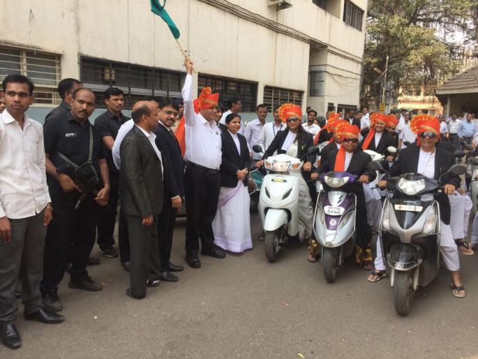 nashik,Women's,advocates,two,wheeler,rally | जागतिक महिला दिनानिमित्त महिला वकिलांची रॅली