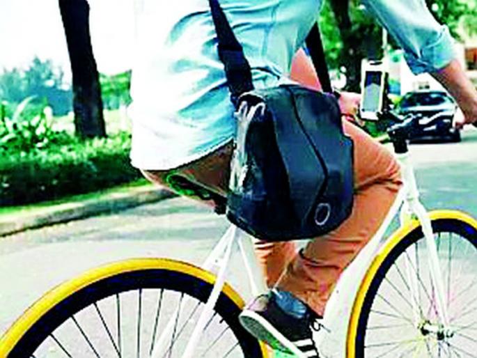 Bicycles are mandatory for officers and employees every Wednesday | अधिकारी-कर्मचाऱ्यांना दर बुधवारी सायकल बंधनकारक Bicycles are mandatory for officers and employees every Wednesday | अधिकारी-कर्मचाऱ्यांना दर बुधवारी सायकल बंधनकारक