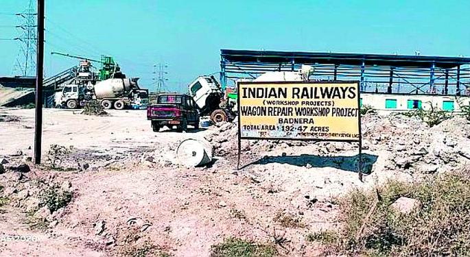 Assistant Commissioner of Labor shirked responsibility | सहायक कामगार आयुक्तांनी झटकली जबाबदारी Assistant Commissioner of Labor shirked responsibility | सहायक कामगार आयुक्तांनी झटकली जबाबदारी