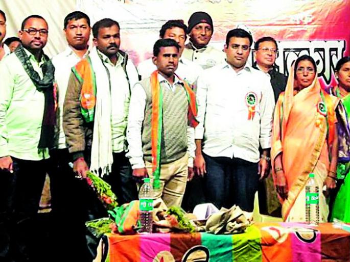 Let's try to judge the last person | शेवटच्या माणसाला न्याय देण्याचा प्रयत्न करू Let's try to judge the last person | शेवटच्या माणसाला न्याय देण्याचा प्रयत्न करू