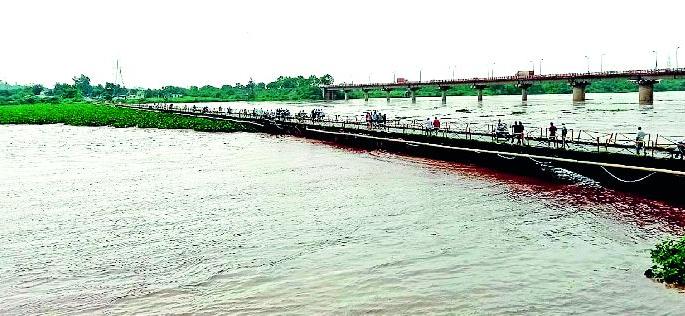 Wanganga at the threat level | वैनगंगा धोक्याच्या पातळीवर Wanganga at the threat level | वैनगंगा धोक्याच्या पातळीवर