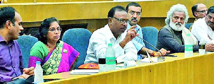 For irrigated irrigation, 100 combustible water | संरक्षित सिंचन आवर्तनासाठी १०० दलघमी पाणी For irrigated irrigation, 100 combustible water | संरक्षित सिंचन आवर्तनासाठी १०० दलघमी पाणी